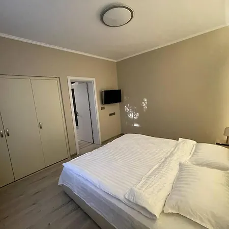 Center 1 Appartamento *